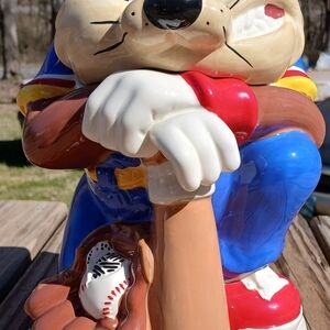 Gibson Looney Tunes Ceramic Base